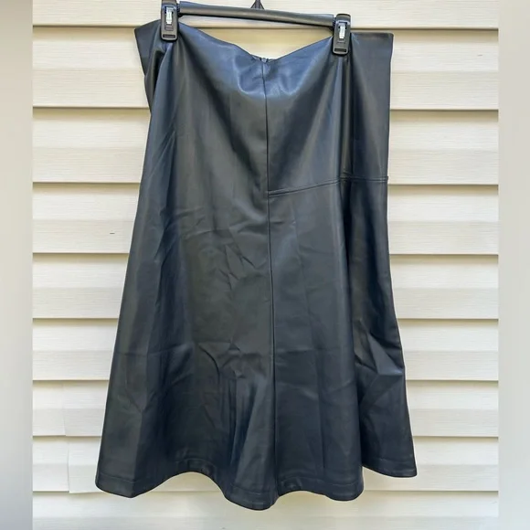 Modern Citizen Harley XL black vegan leather A line skirt - Picture 2 of 8